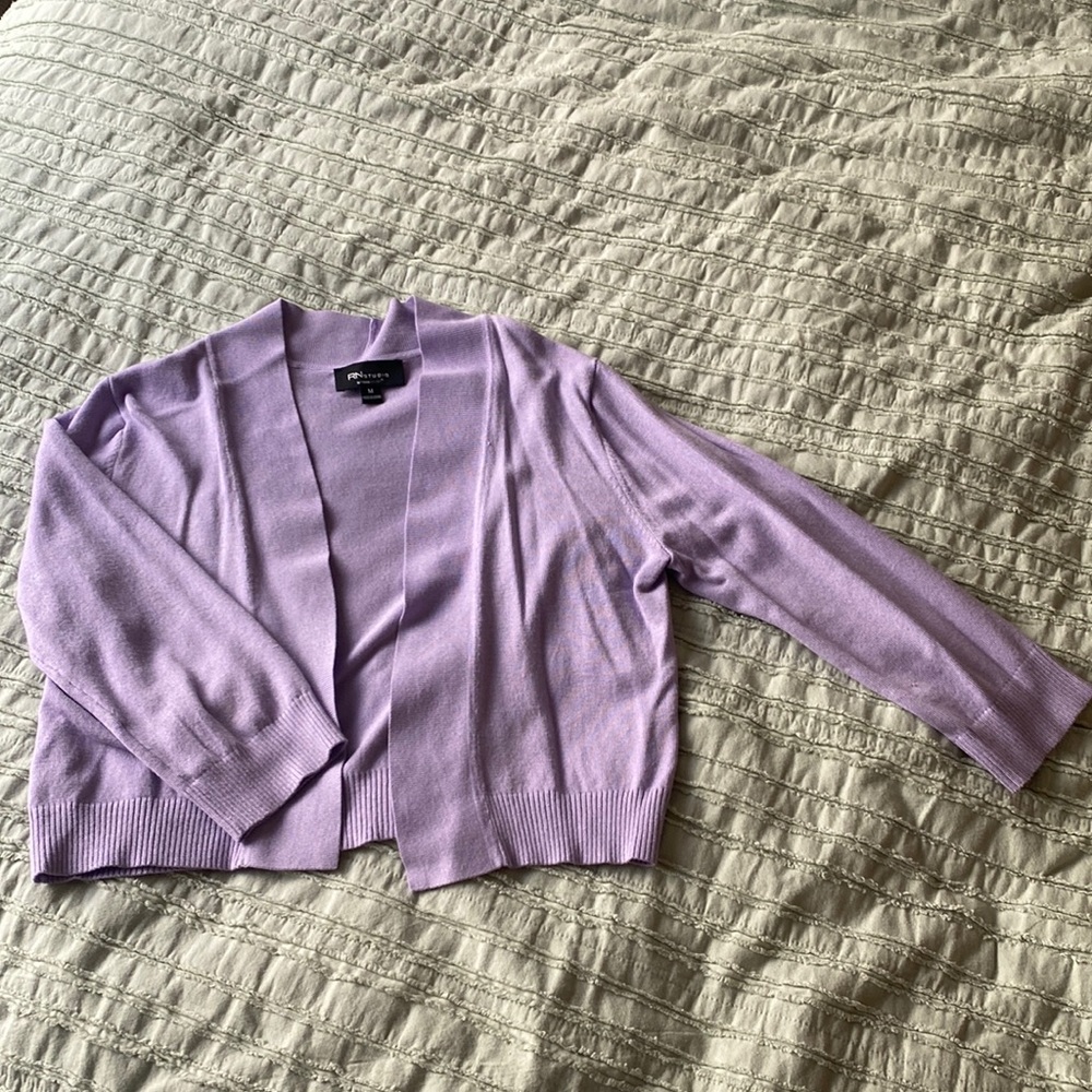 Light weight cardigan